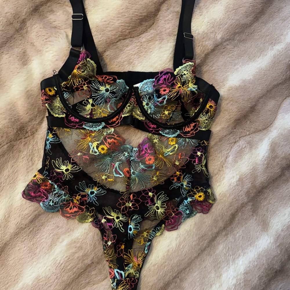 Floral Embroidered Lingerie Set